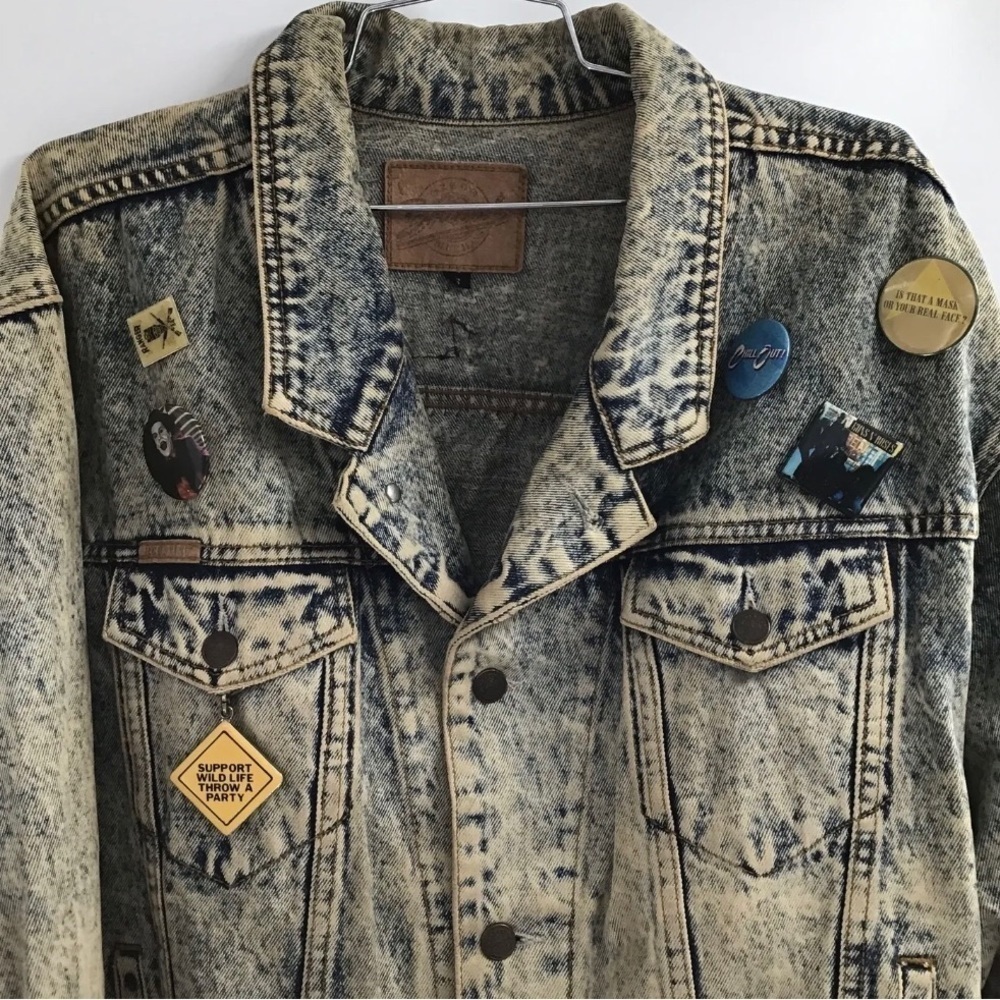 Brown's Blue Jeans Men's Acid Washed Patch Work Denim Jean Jacket - Size S - Picture 3 of 7